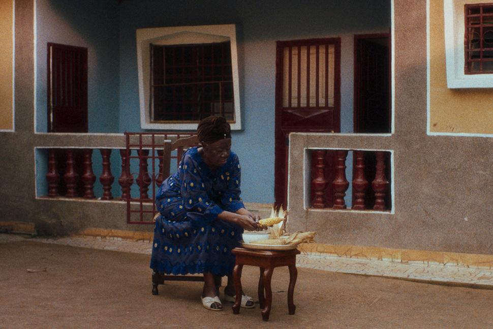 «la maison du vent» di auguste kouemo yanghu [venezia83]